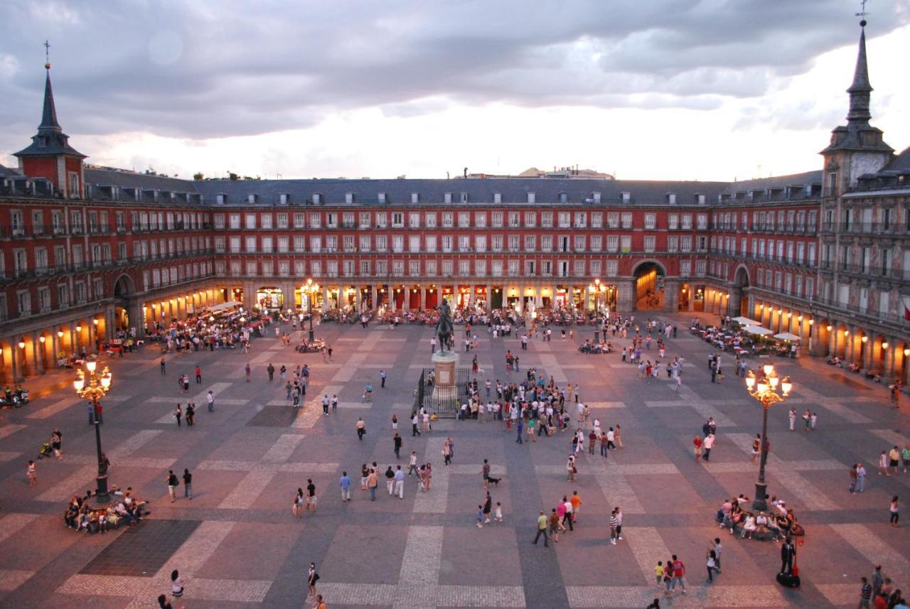 Nuevo Elegante Piso Vintage En Plena Plaza Mayor มาดริด ภายนอก รูปภาพ